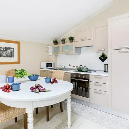 Adriano Апарт-отель 4*