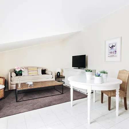 Adriano Aparthotel 4*