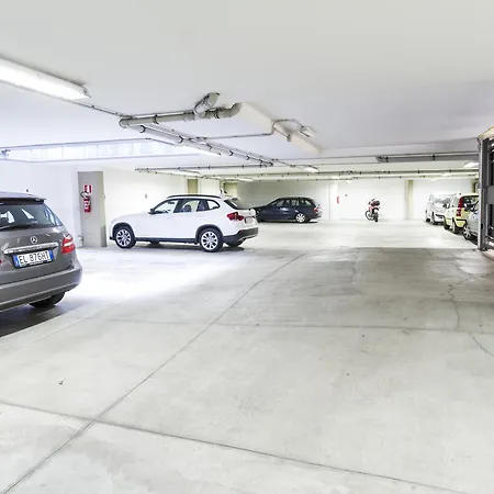 Апарт-отель Adriano 4*