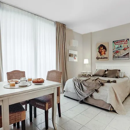 Adriano Апарт-отель 4*