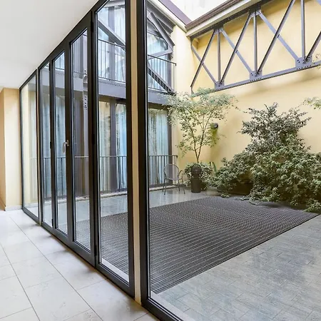 Adriano Aparthotel 4*