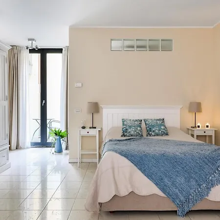 Апарт-отель Adriano Болонья