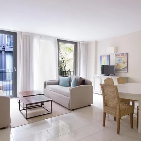 Aparthotel Adriano 4*