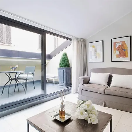 Adriano Aparthotel 4*