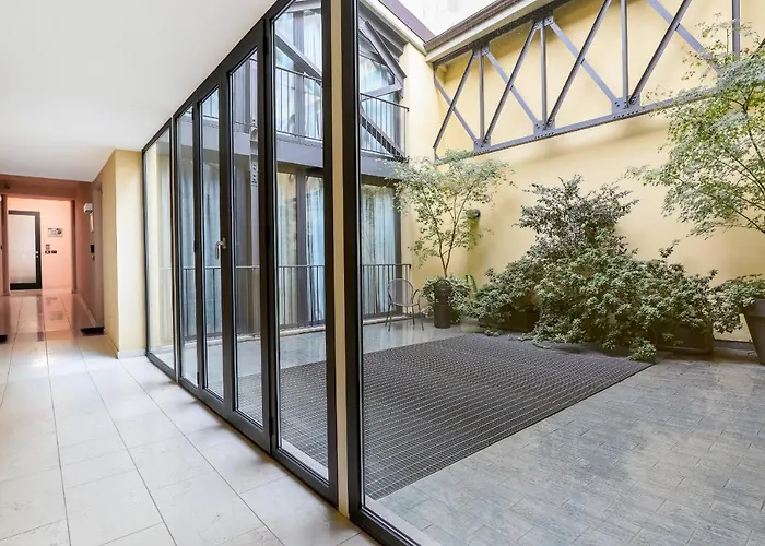 Adriano Aparthotel 4*